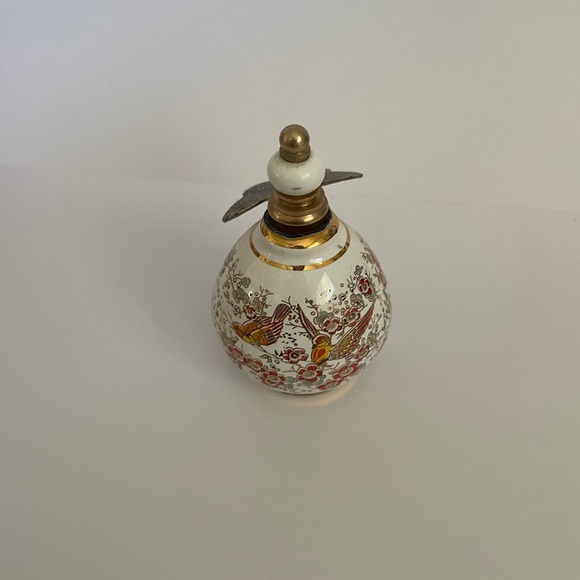 Amarige and Hot Couture by Givenchy Perfume Tresor Vintage bottle Set of 3 - Picture 5 of 14